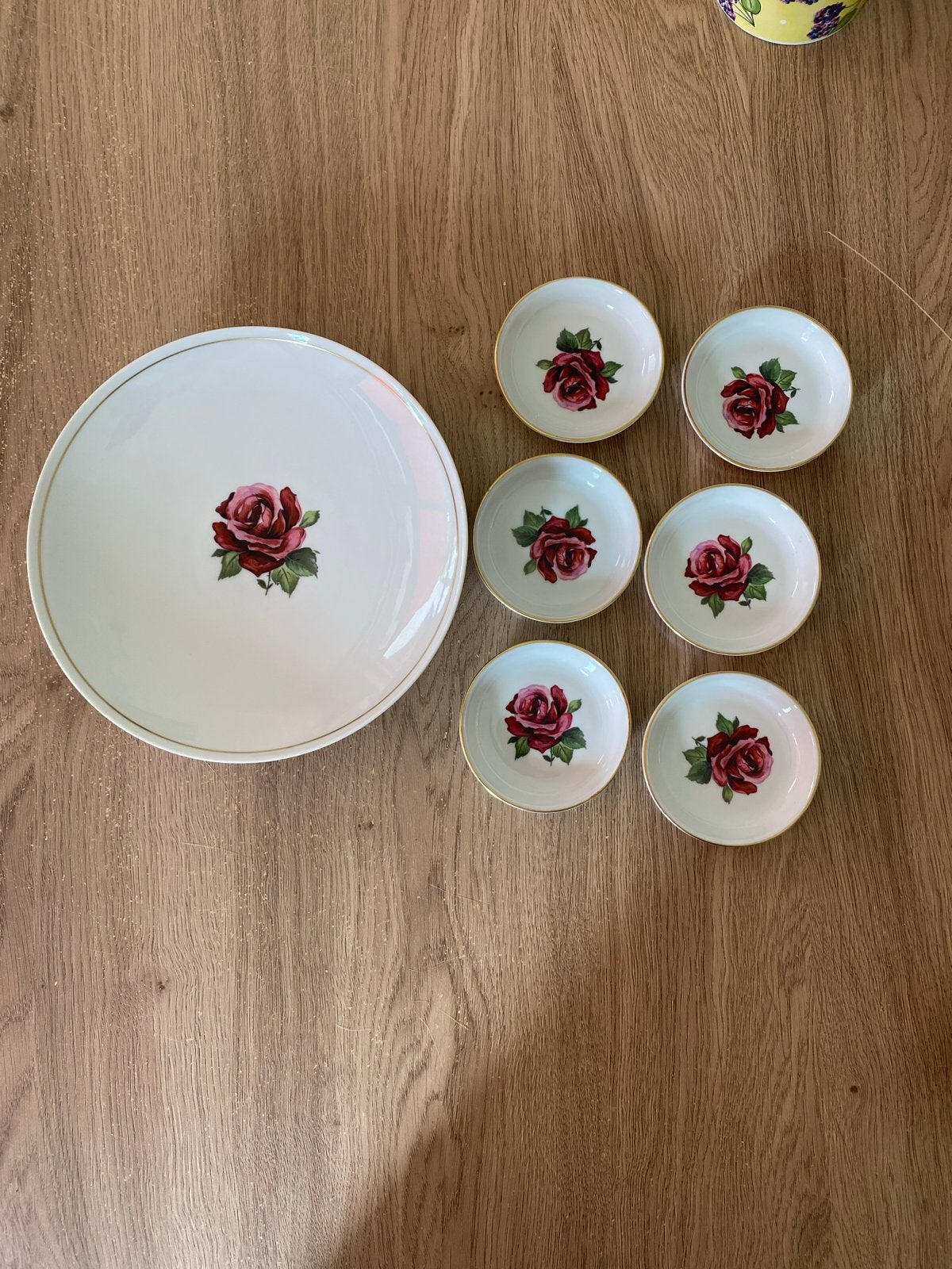 Thomas Petit Four Schaaltje met 6 Bordjes - Roosmotief, Huis en Inrichting, Overige merken, Klassiek, Ophalen of Verzenden, Porselein