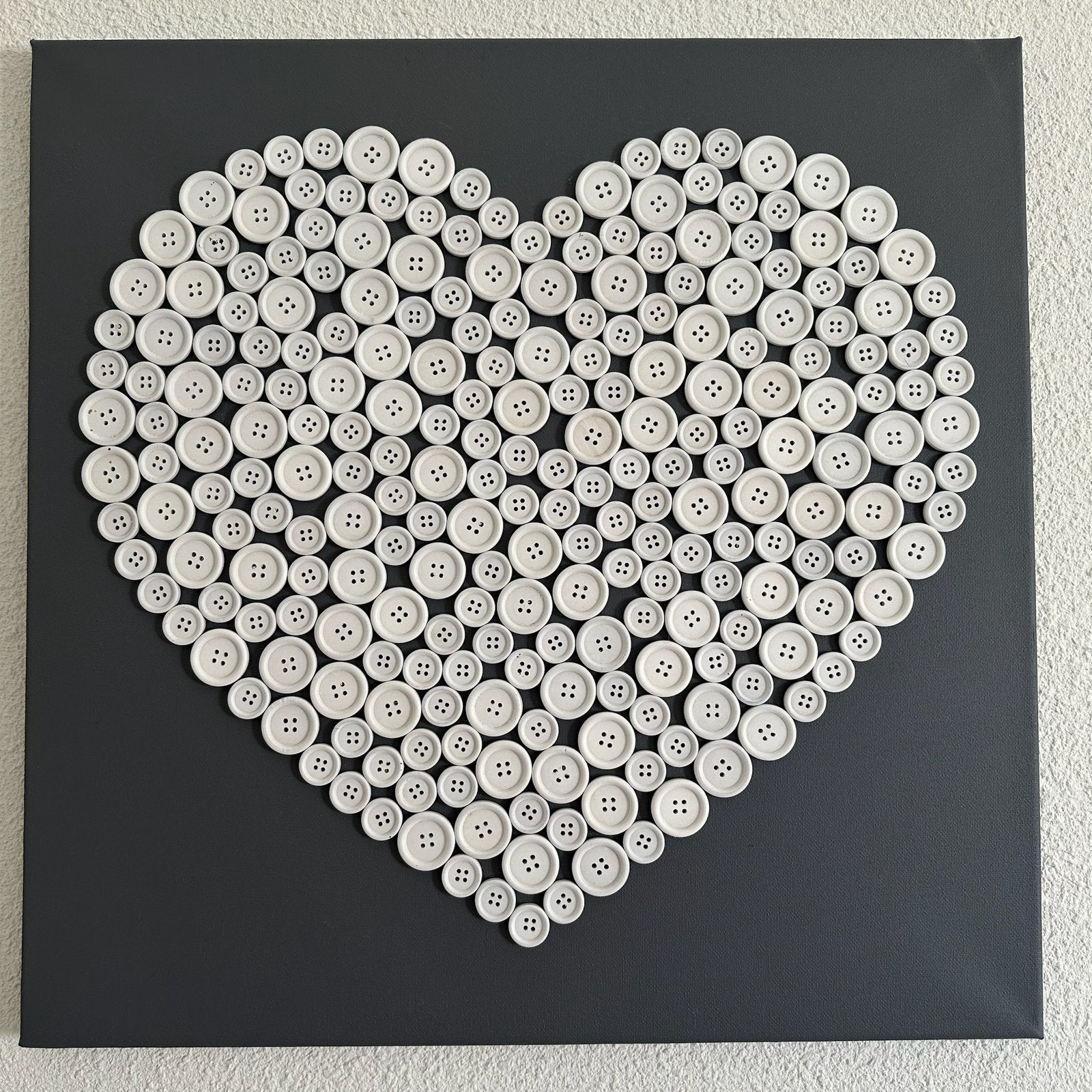 Schilderij, canvas doek, knoopje, hart, hartje, Ophalen of Verzenden, Zo goed als nieuw