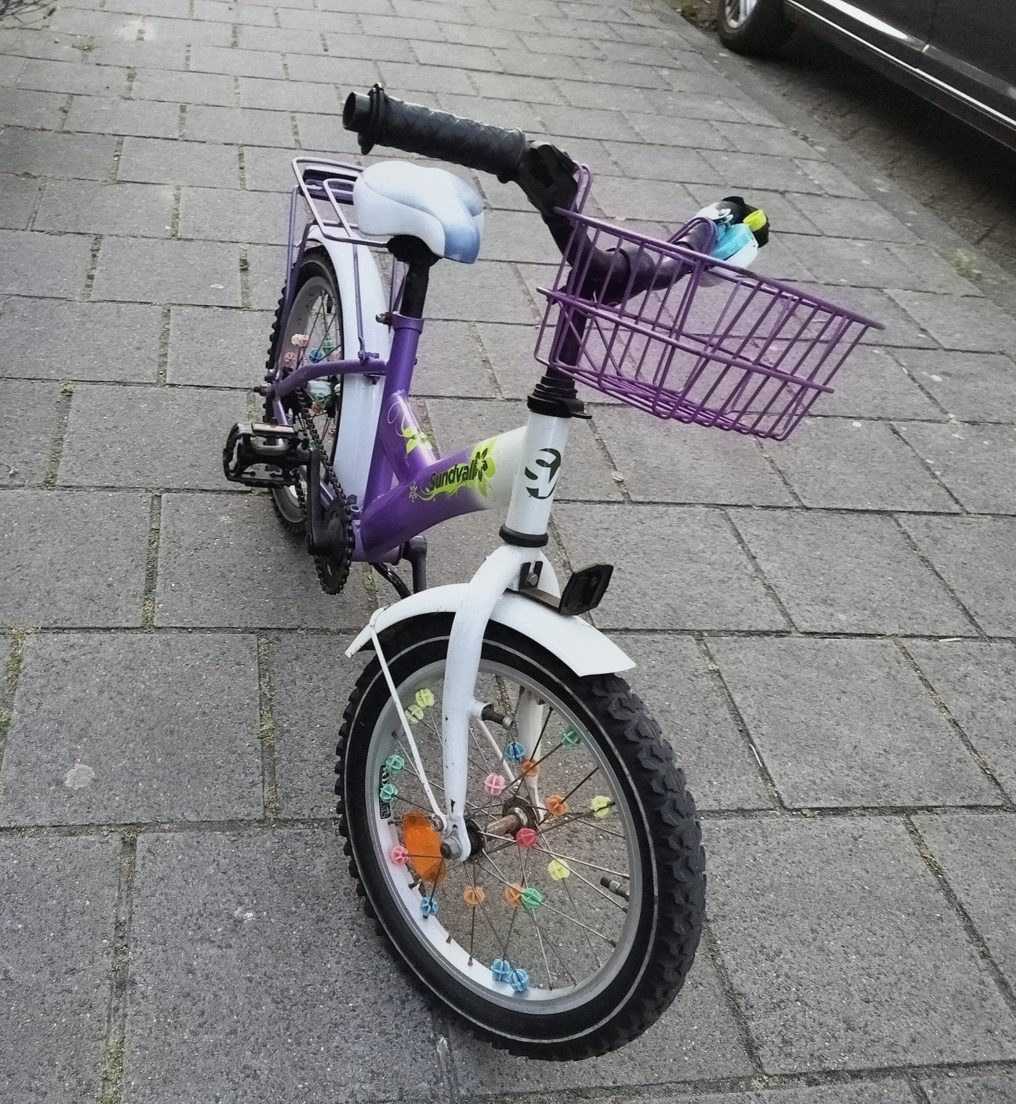 Meisjesfiets 16 inch paars/wit met mandje en bagagedrager, Ophalen of Verzenden, Gebruikt, 16 tot 20 inch, Sundvall