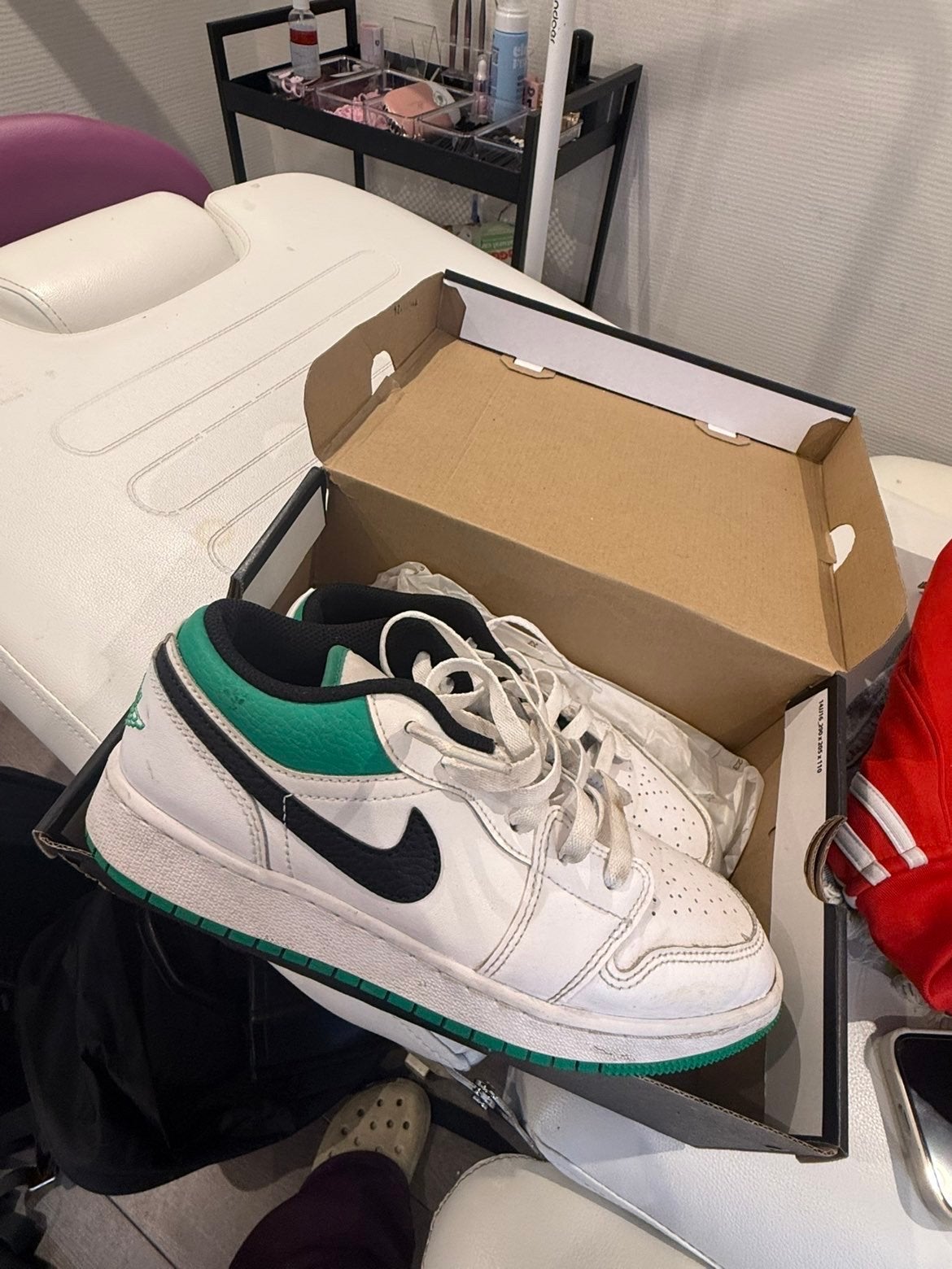 Jordan 1 Low Wit Groen - Maat 38.5, Kleding | Dames, Schoenen, Ophalen of Verzenden, Gedragen, Wit, Sneakers of Gympen