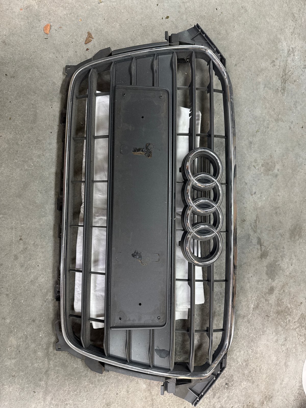 Originele grille Audi A4 B8, Ophalen, Gebruikt, Voor, Audi