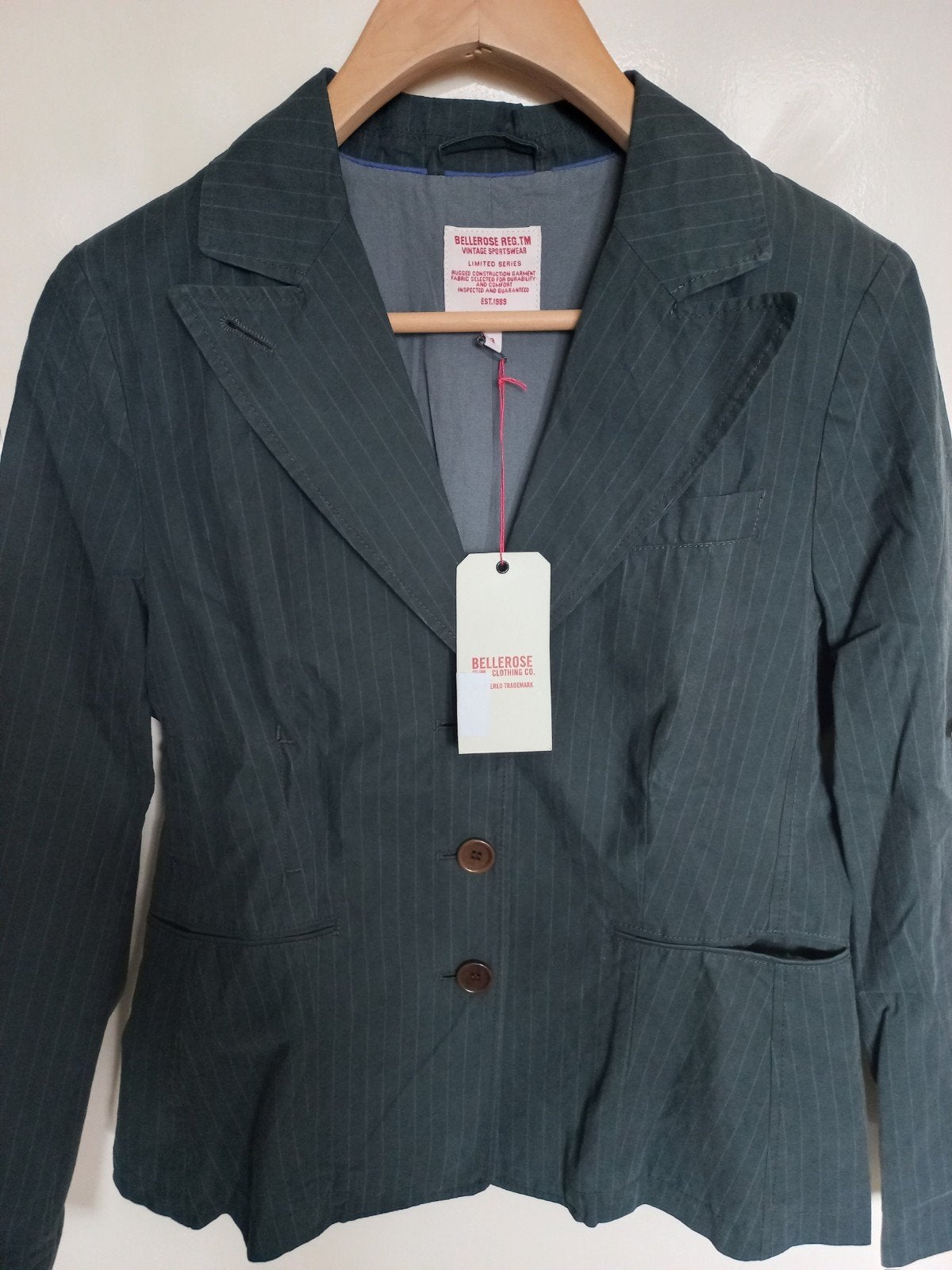 Bella Rose blazer maat 3 is 40 nieuw, Kleding | Dames, Jasjes, Kostuums en Pakken, Ophalen of Verzenden, Nieuw, Maat 38/40 (M)