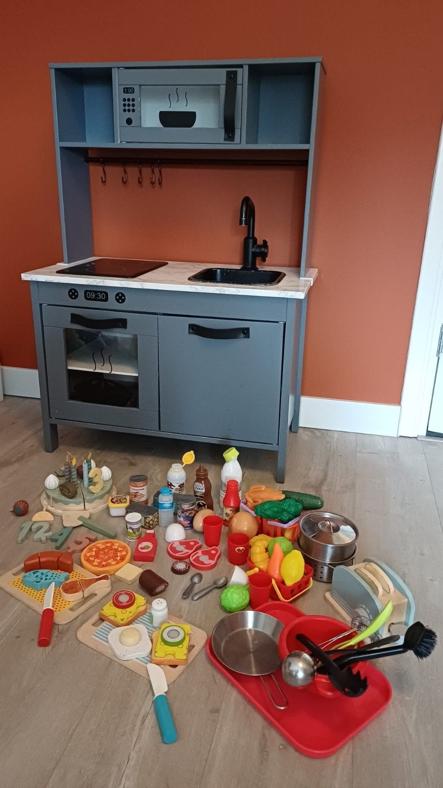 Gepimpt ikea keukentje met accessoires, Kinderen en Baby's, Ophalen, Gebruikt, Meubelstuk of Keukentje