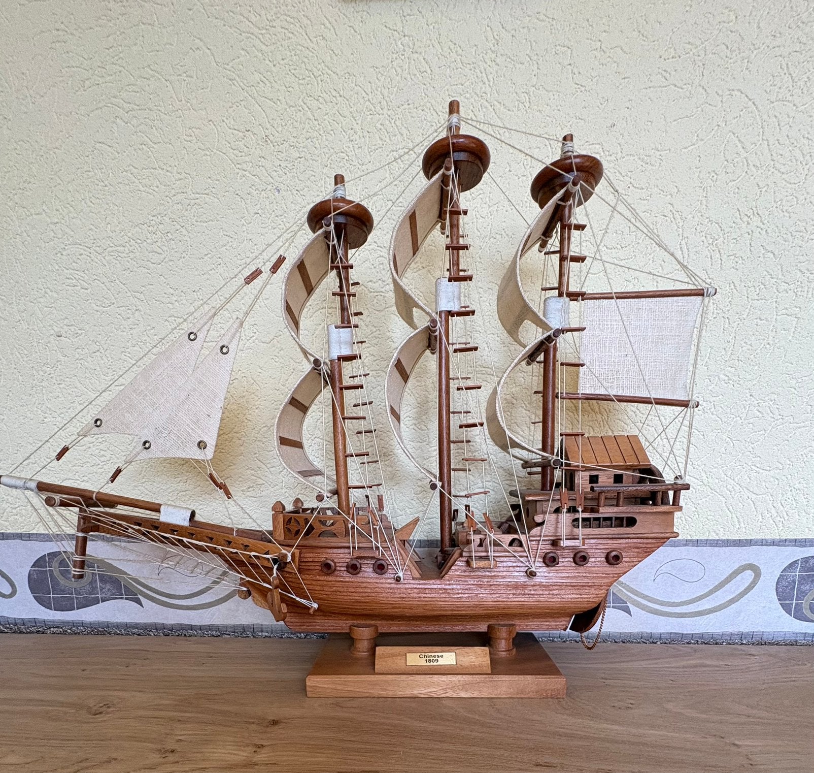 Houten zeilschipmodel, Ophalen, Zo goed als nieuw