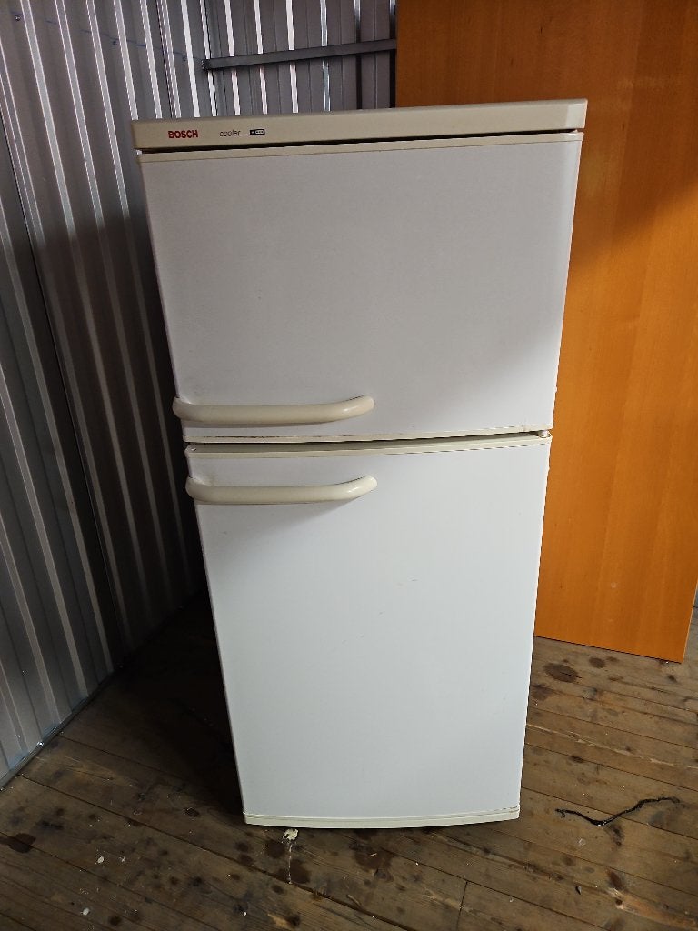 Gratis Bosch koelkast, Witgoed en Apparatuur, 75 tot 100 liter, Ophalen, Gebruikt, Met vriesvak