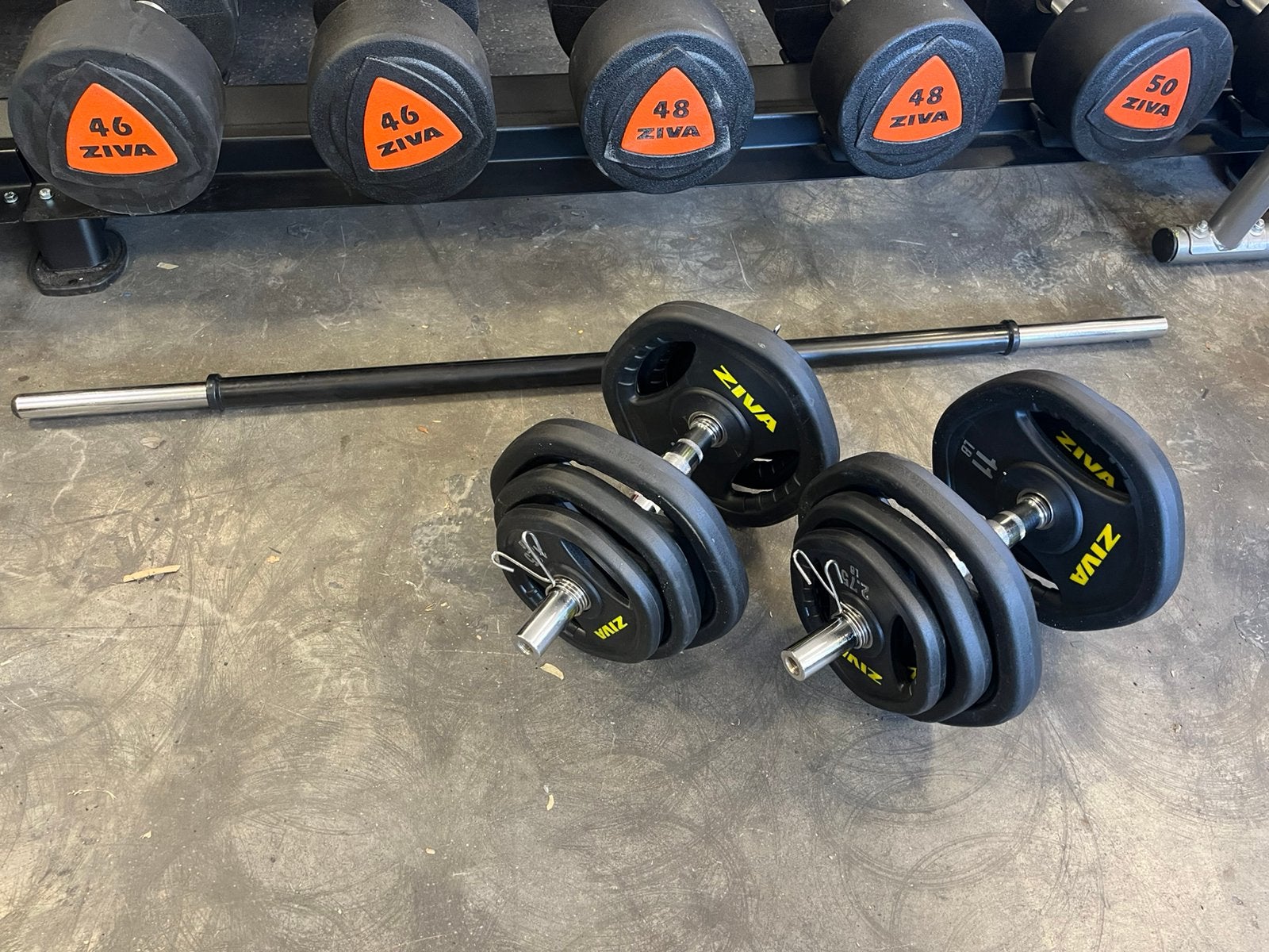 Ziva halter schijven met stang en dumbbell stangen, Ophalen, Stang, Dumbells, Zo goed als nieuw