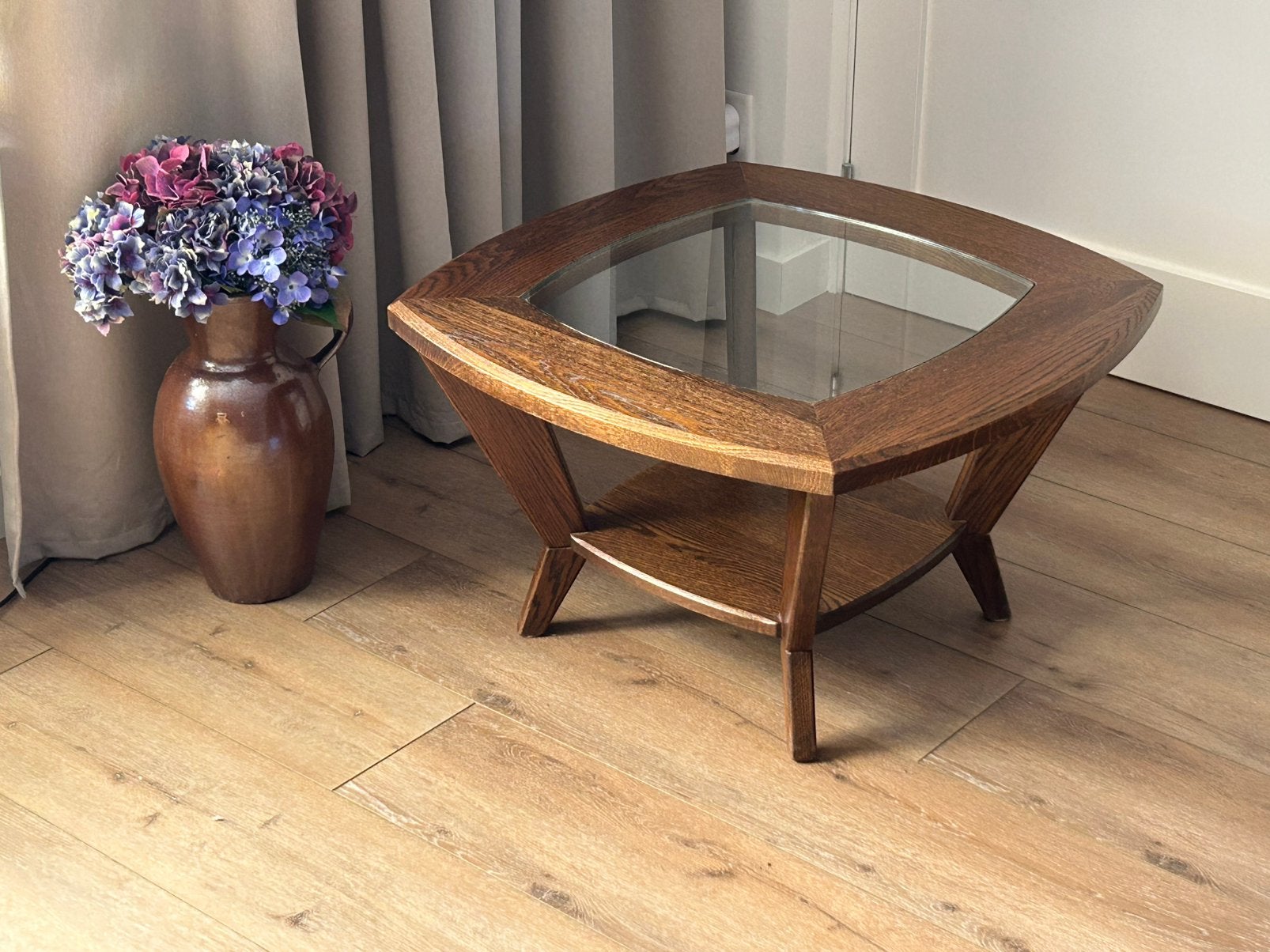 Vintage salontafel, hout met glas, 75 x 75 cm, Huis en Inrichting, Ophalen, Glas, 50 tot 100 cm, 50 tot 100 cm