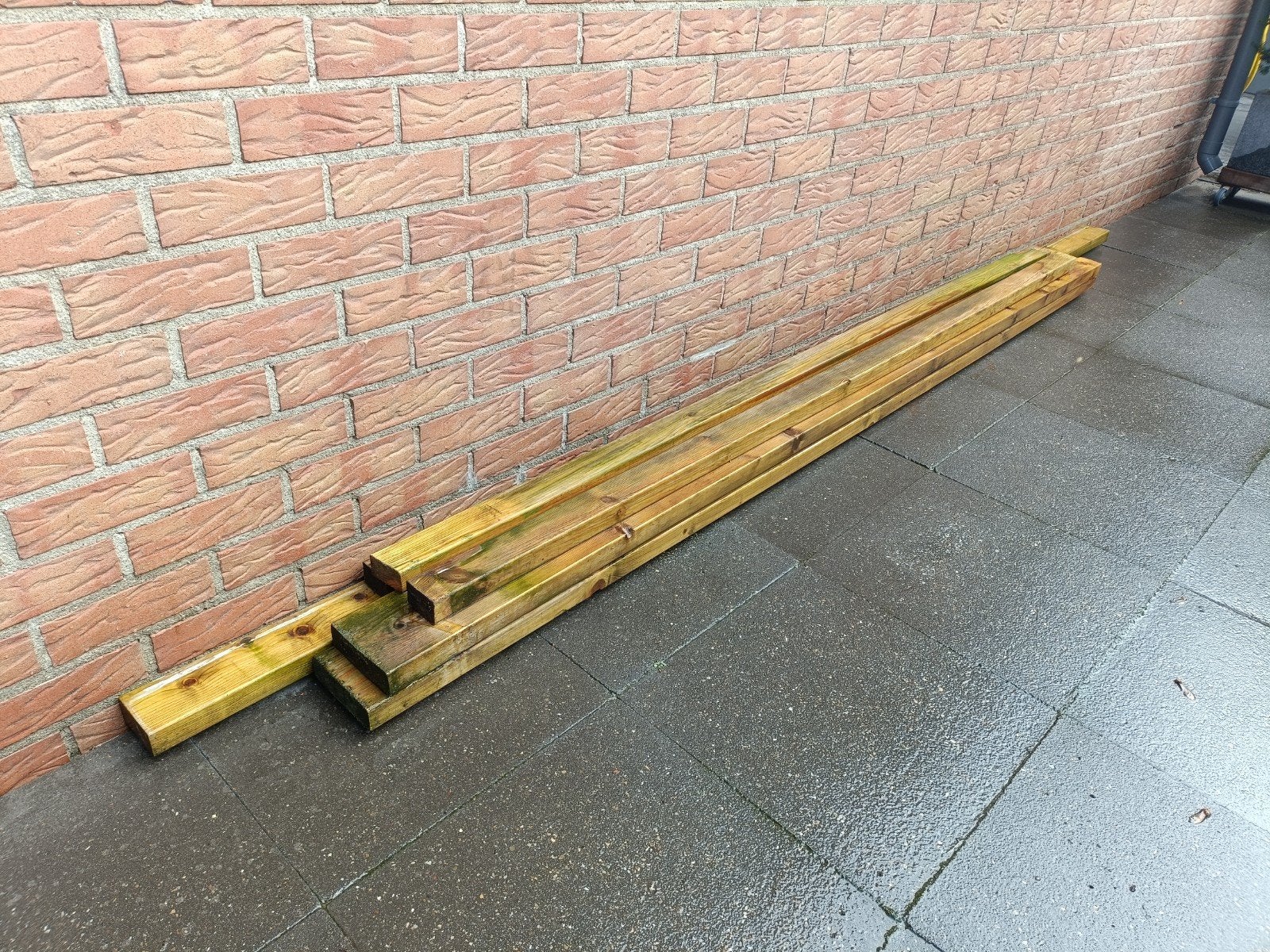 Partijtje geïmpregneerde houten balken, Doe-het-zelf en Verbouw, Ophalen, Gebruikt, Balk, Vuren