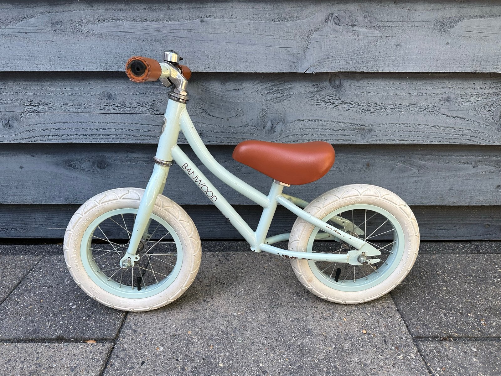 Banwood loopfiets - Lichtblauw met bruin zadel, Ophalen, Gebruikt, Loopfiets