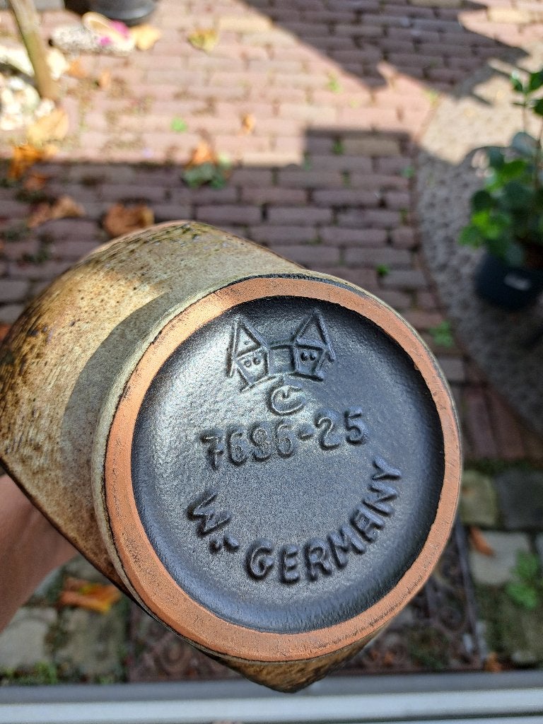West Germany bruin, Ophalen