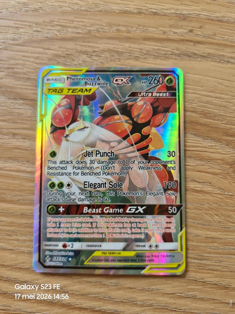 Pheromosa & Buzzwole GX TAG TEAM Pokémon kaart, Ophalen of Verzenden, Gebruikt, Losse kaart
