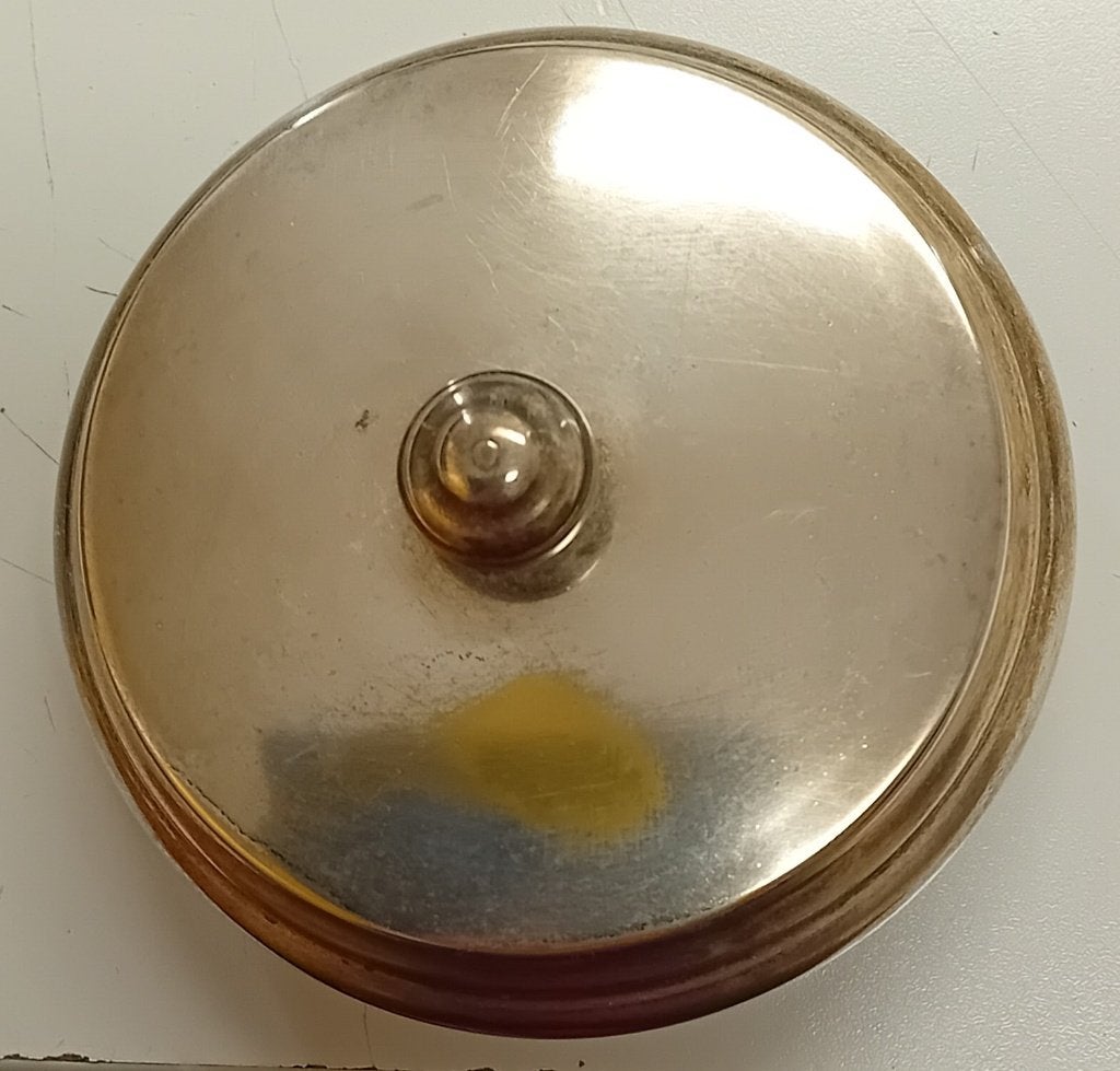 Te Koop: Een rond verzilverd doosje. , Ophalen of Verzenden