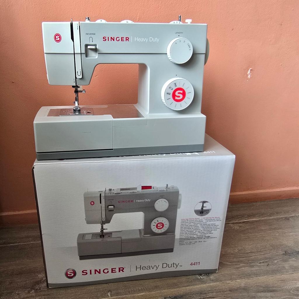 Singer Heavy Duty 4411 Naaimachine - Zo goed als nieuw, Hobby en Vrije tijd, Naaimachines en Toebehoren, Ophalen of Verzenden