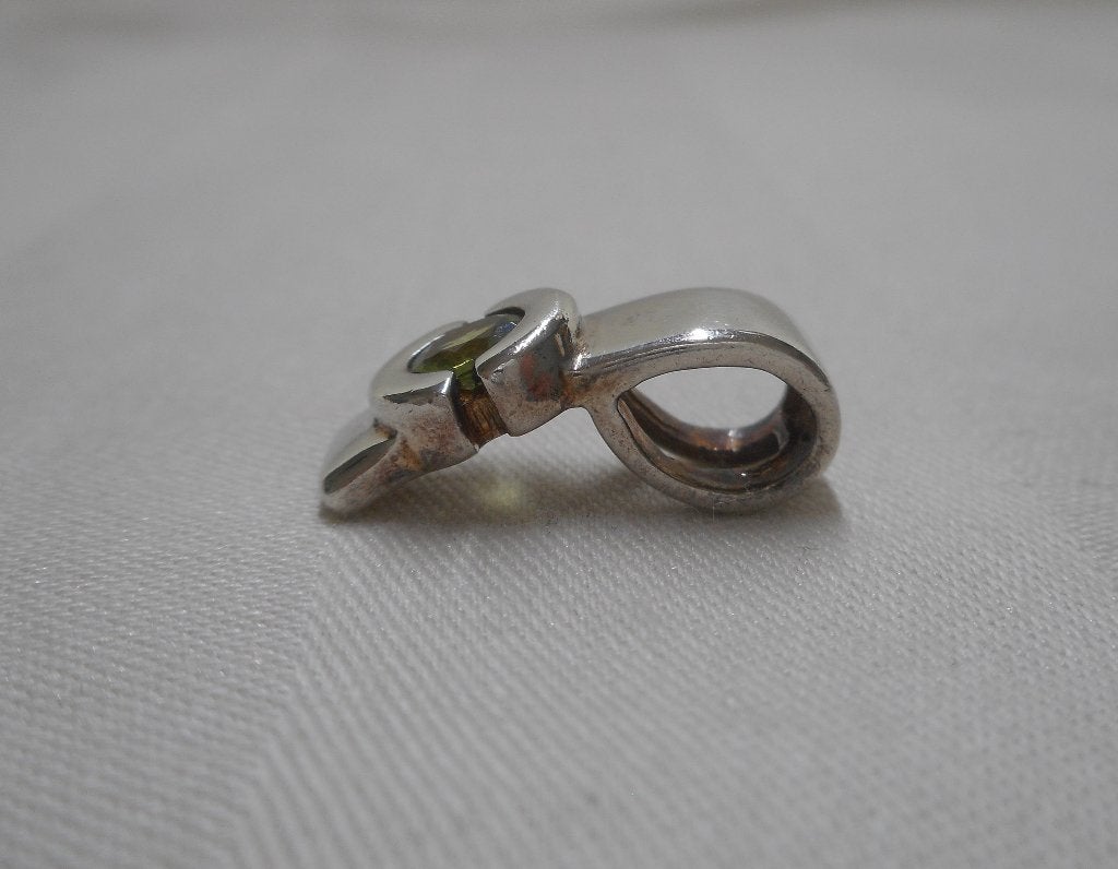 Zilveren hanger met peridot nr.549, Sieraden, Tassen en Uiterlijk, Verzenden, Zo goed als nieuw, Zilver, Zilver