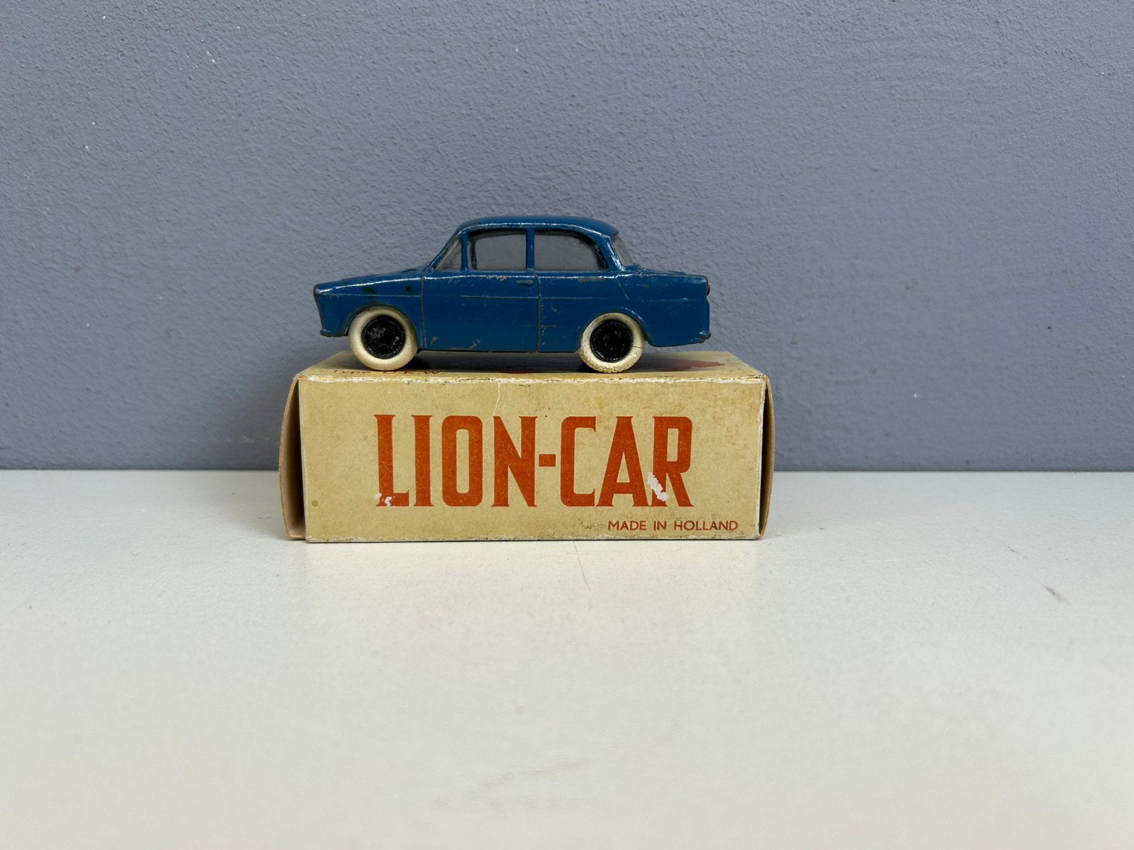 Lion toys car Da 600 zeldzaam blauw 60’s, Ophalen of Verzenden, Zo goed als nieuw, Bus of Vrachtwagen, Lion Toys