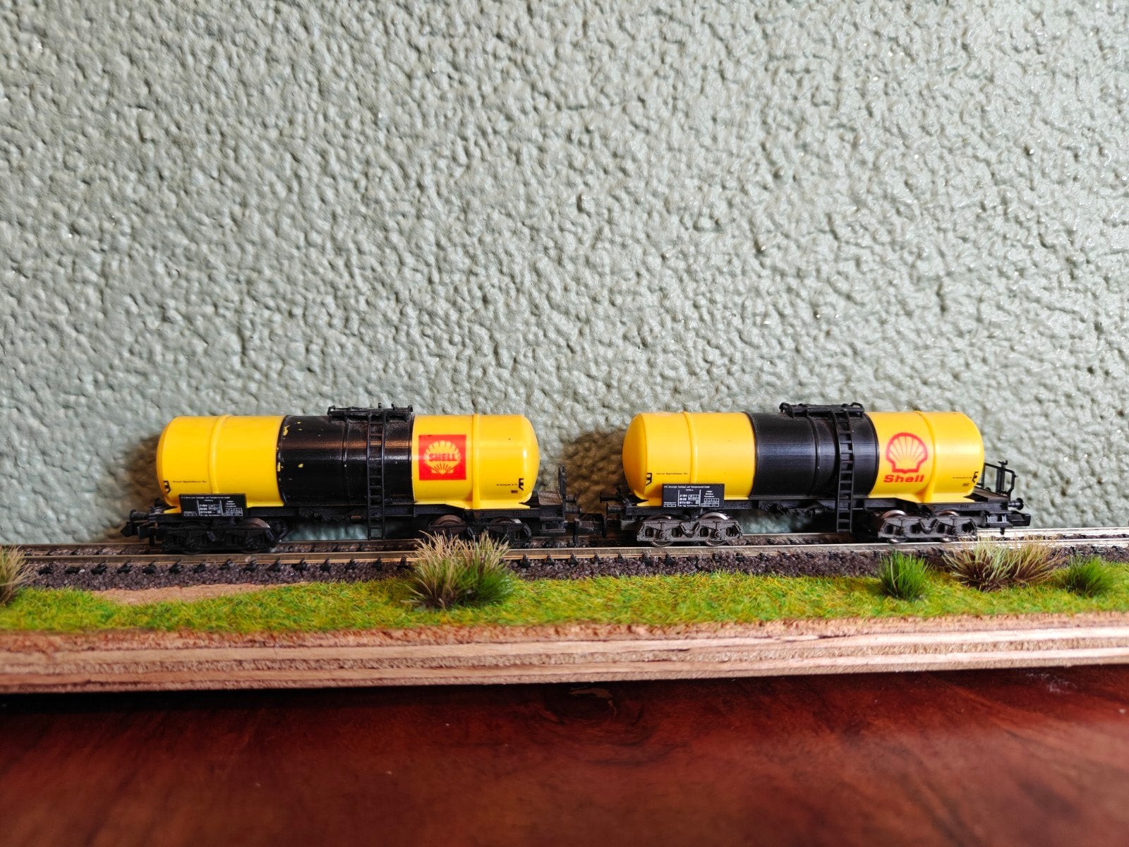 Fleischmann N #8481 2x Shell tankwagonnen 4-assig, Gebruikt, Gelijkstroom, Fleischmann, Wagon