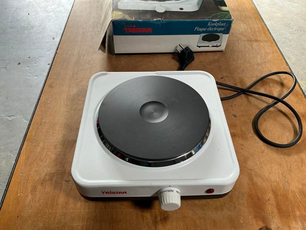 Tristar Kookplaat KP-6181 - Elektrisch, 650W, Camping, Nieuw, 3 kookzones of minder, Ophalen of Verzenden, Vrijstaand