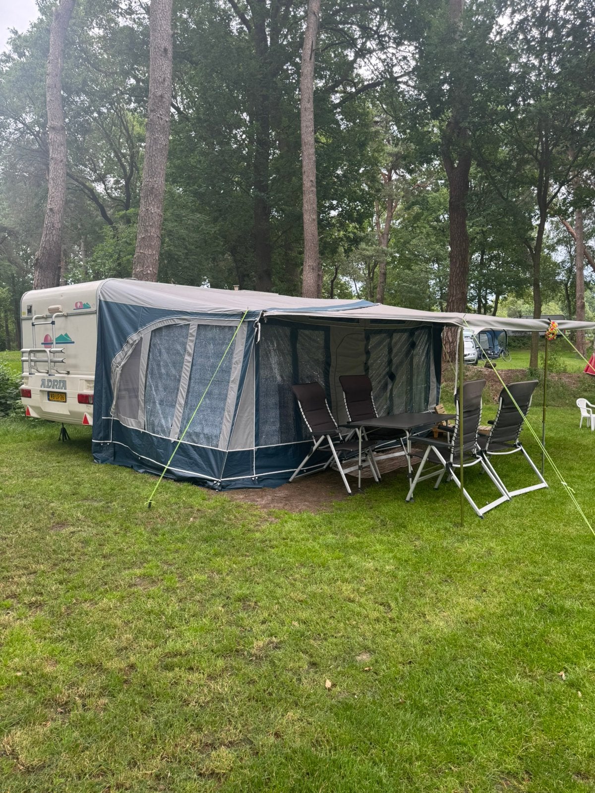 Adria Unica 5206 UP 2001 met Airco, voortent, luifel etc etc, Vast bed, Rondzit, Particulier, Adria