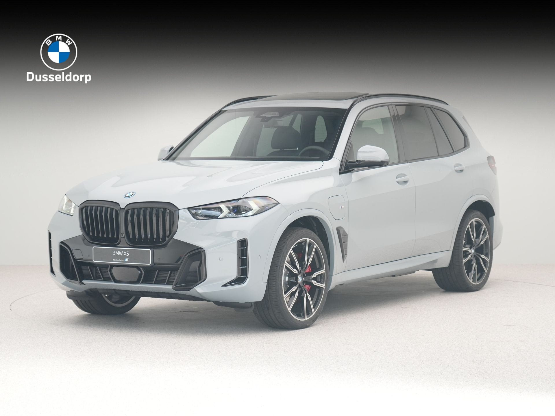 BMW X5 xDrive50e M Performance parts (bj 2026, automaat), Auto's, Automaat, 2395 kg, Overige brandstoffen, Bedrijf