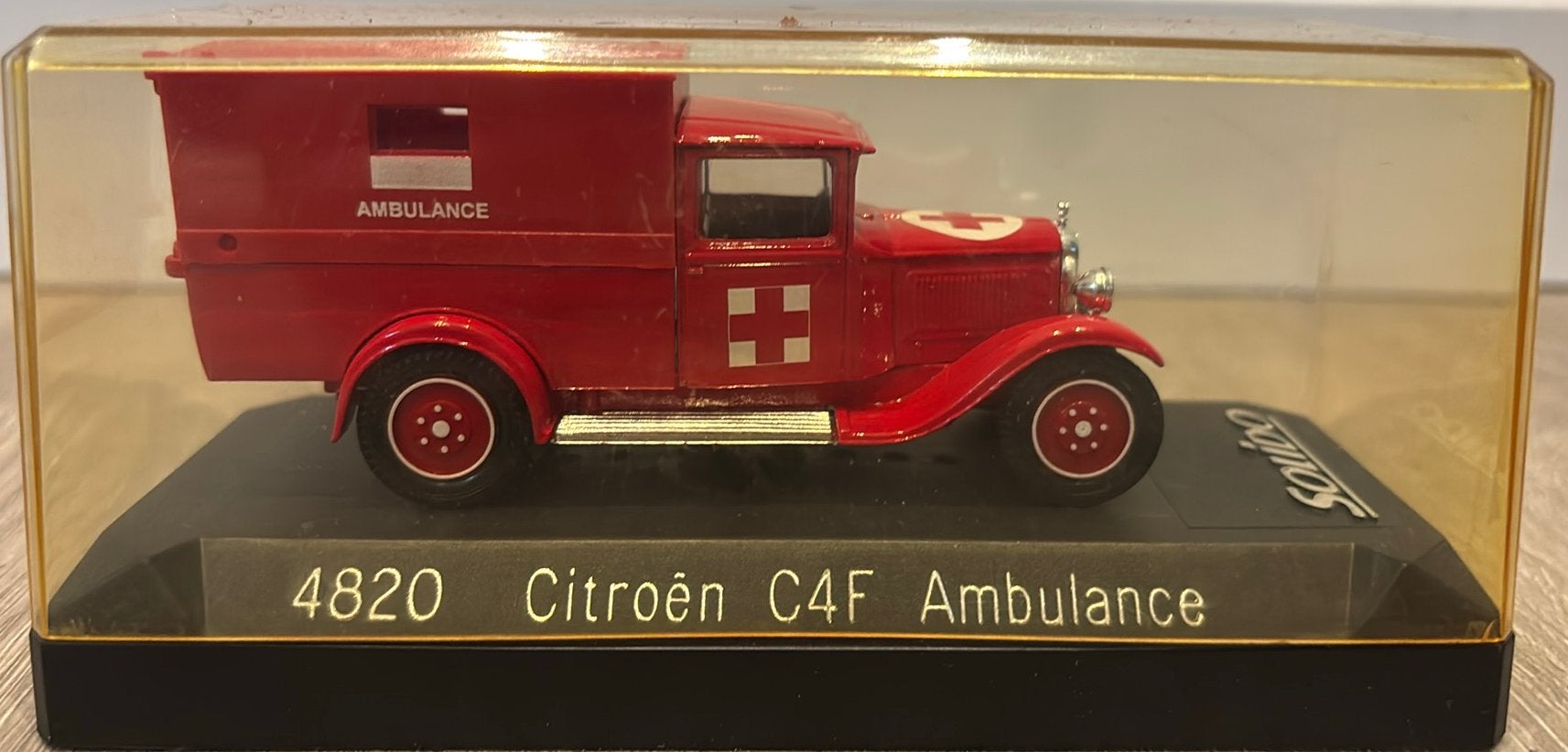 Citroën C4F ambulance, Ophalen of Verzenden, Zo goed als nieuw, Auto, Solido