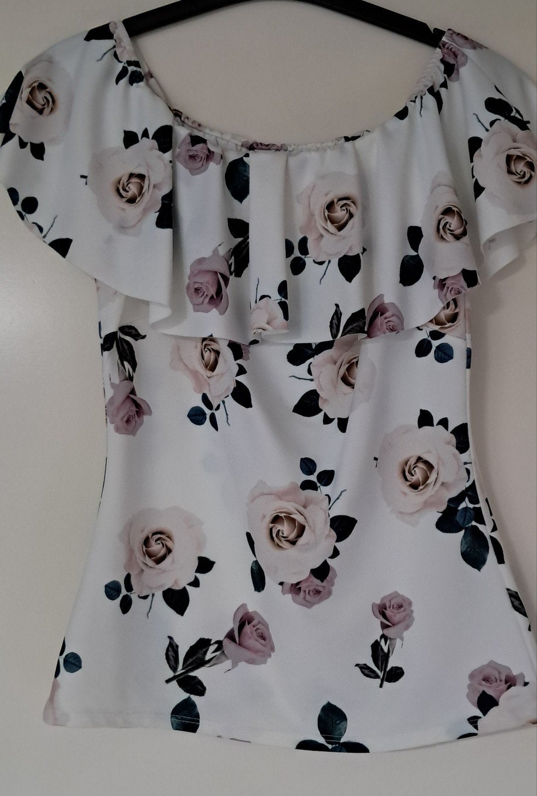 Witte top met rozenprint., Ophalen of Verzenden, Zo goed als nieuw, Wit, Korte mouw