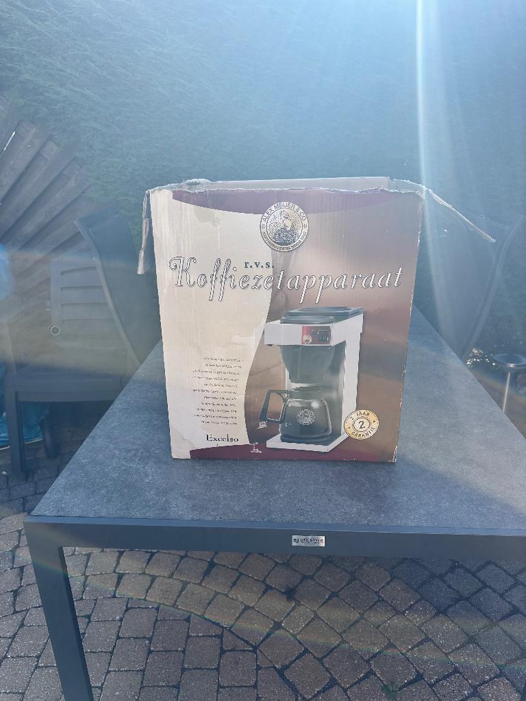 Koffiezetter 2 stuks, Ophalen, Gebruikt, 10 kopjes of meer, Koffiemachine