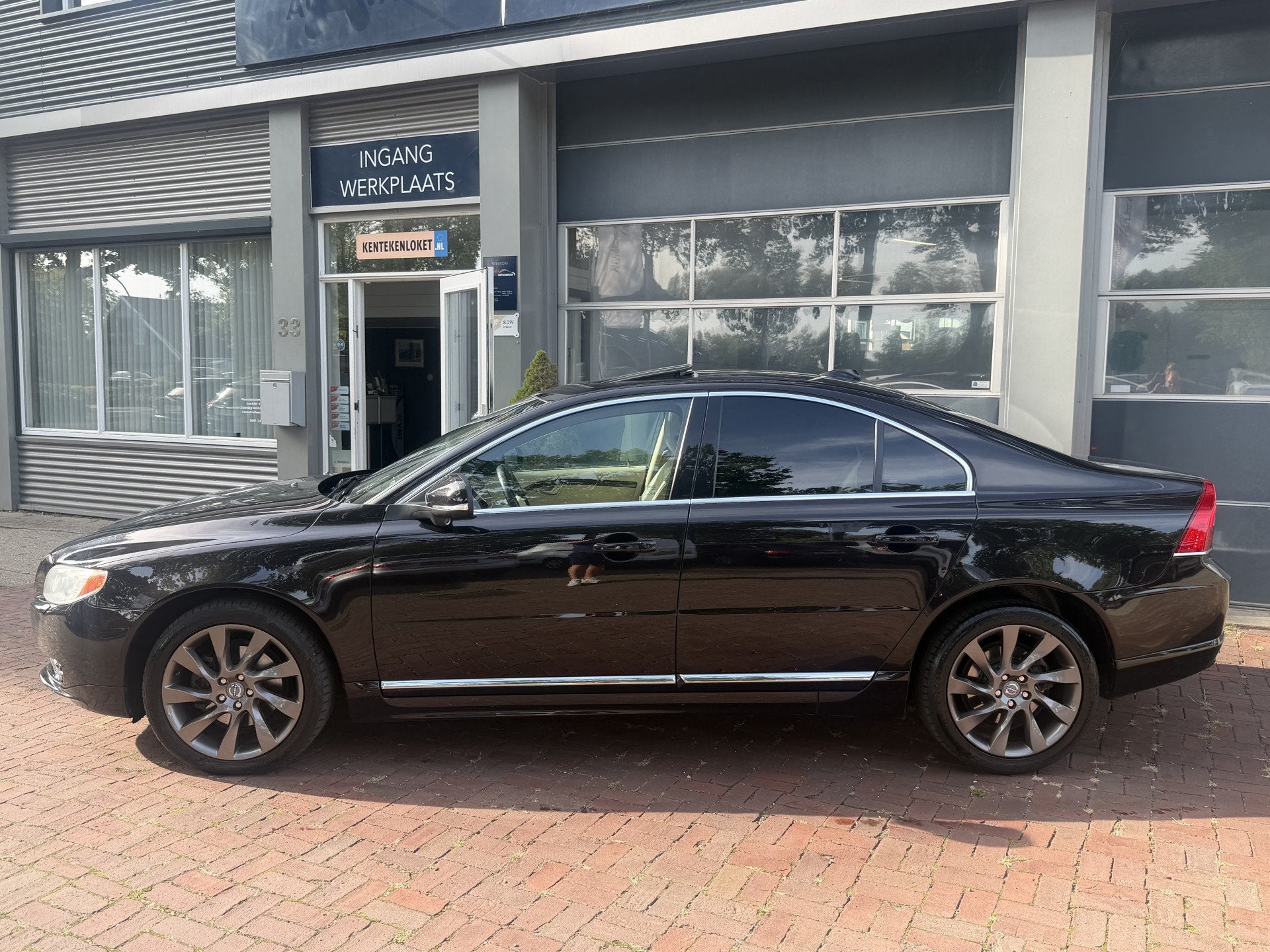 Volvo S80 2.0 D3 Summum Bj 2012 164pk Leer,18Inch,Navi,Cruis, Auto's, Gebruikt, Beige, 1984 cc, Zwart