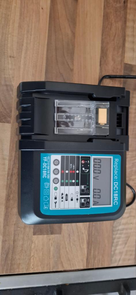 DC18RC Snellader met LCD voor Makita 14.4V-18V accu's, Ophalen of Verzenden, Nieuw, Boor- en Schroefmachine