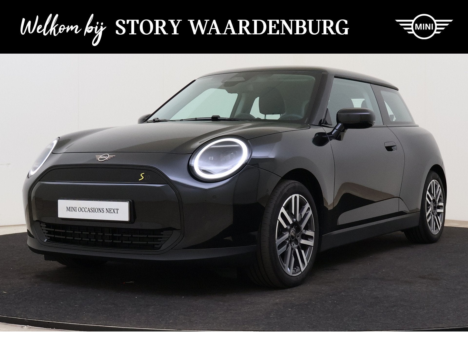 MINI Hatchback Cooper E / Classic / Pakket S / 17 inch Paral, Auto's, Mini, Bedrijf, Te koop, Cooper, Alarm, Digitale radio-ontvangst