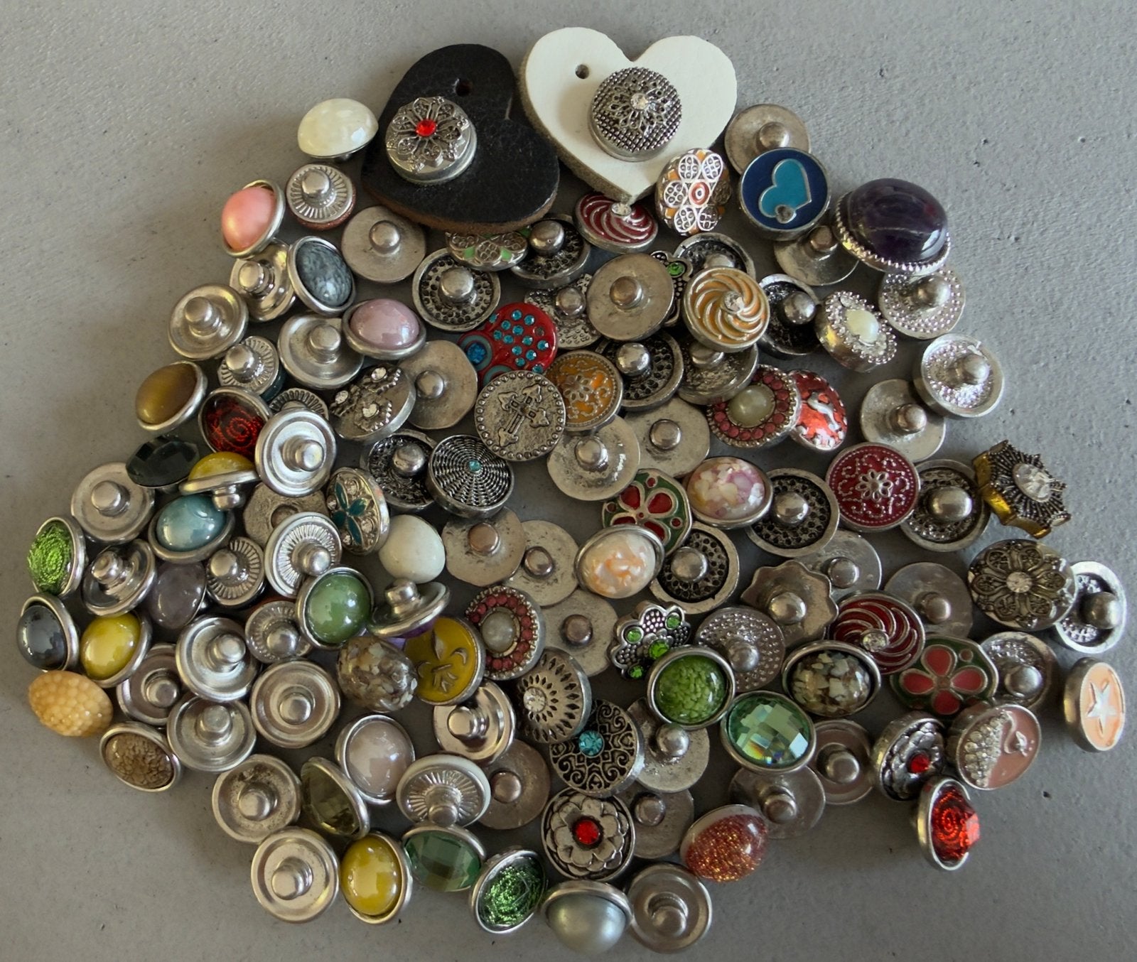 Klein partijtje (120x) met mini druk knoop drukkers/chunks !, Ophalen of Verzenden, Nieuw, Overige materialen, Overige merken