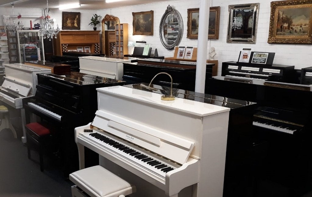 Samick Serie Piano Hoogglans + bank Piano Center Roosendaal, Verzenden, Zwart, Zo goed als nieuw, Piano