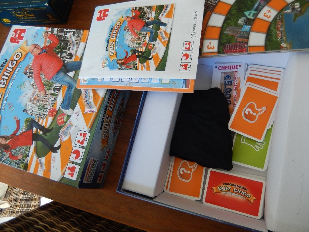 Spel: Quiz bingo( mist 2 fishes), Ophalen of Verzenden, Zo goed als nieuw