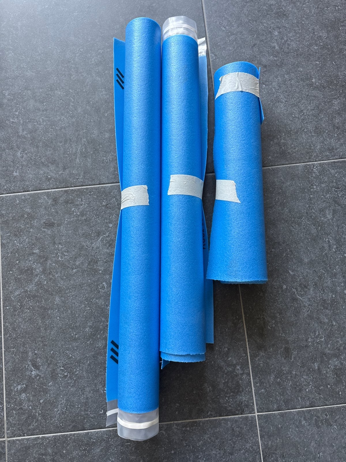 Blauwe ondervloer rollen (reststukken), Ophalen, Gebruikt