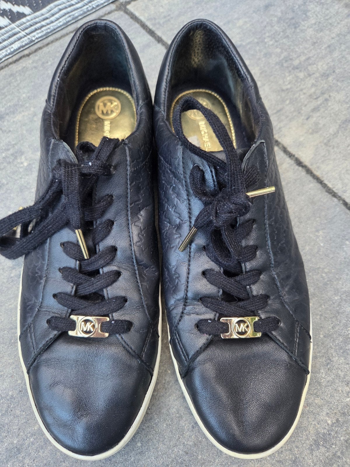 MICHAEL KORS SNEAKERS...zwart met goud...MAAT 42.5, Ophalen of Verzenden, Gedragen, Zwart, Sneakers of Gympen