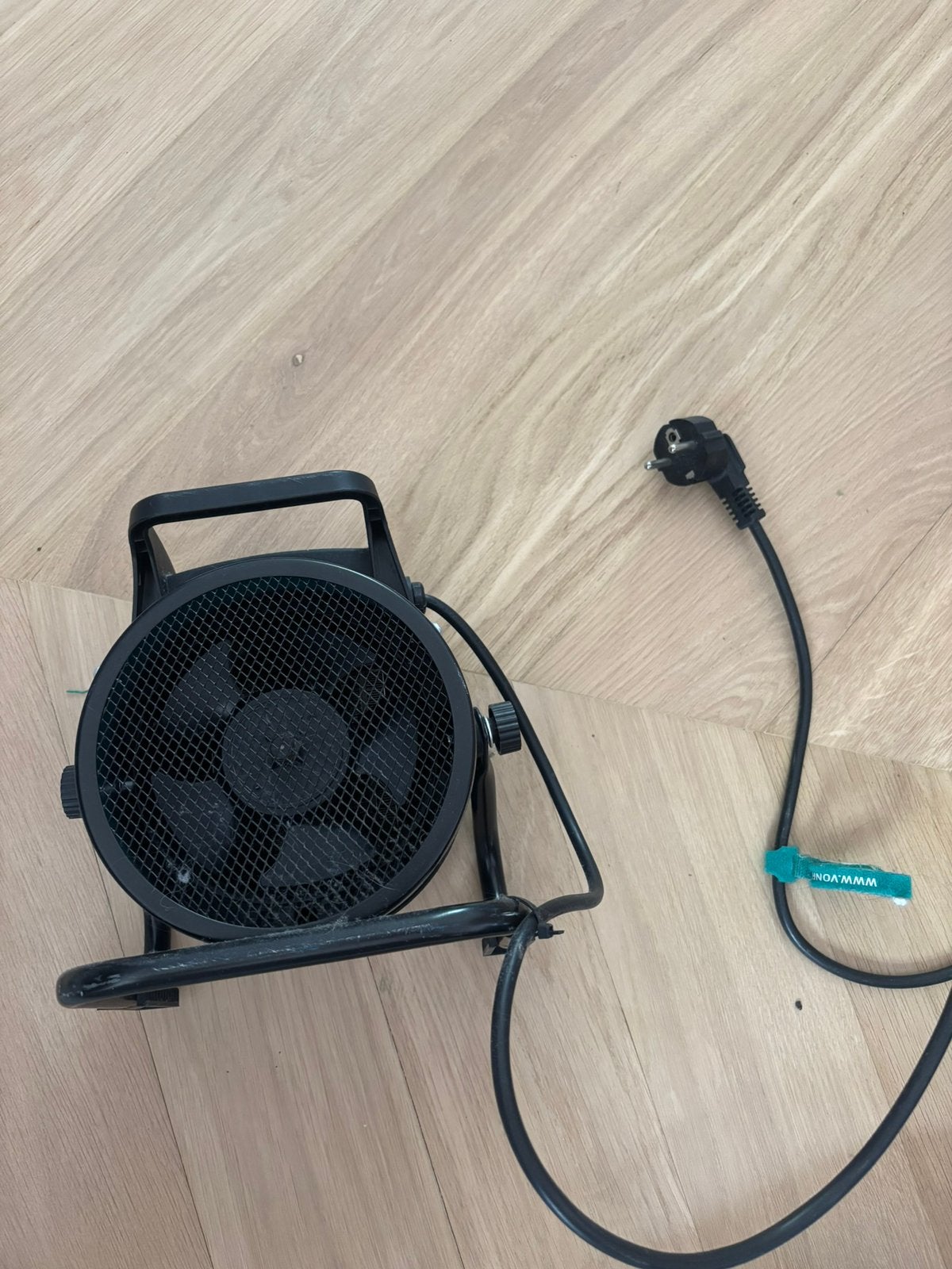 VONROC Bouwkachel 2000W Elektrische Ventilatorkachel, Ophalen of Verzenden, Zo goed als nieuw