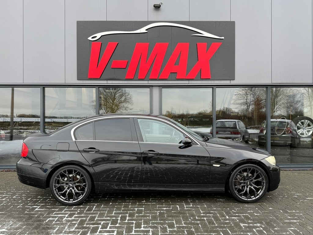 BMW 325i Sedan Handgeschakeld Climate Xenon Stoelverwarming, Auto's, 745 kg, Gebruikt, 2497 cc, Zwart
