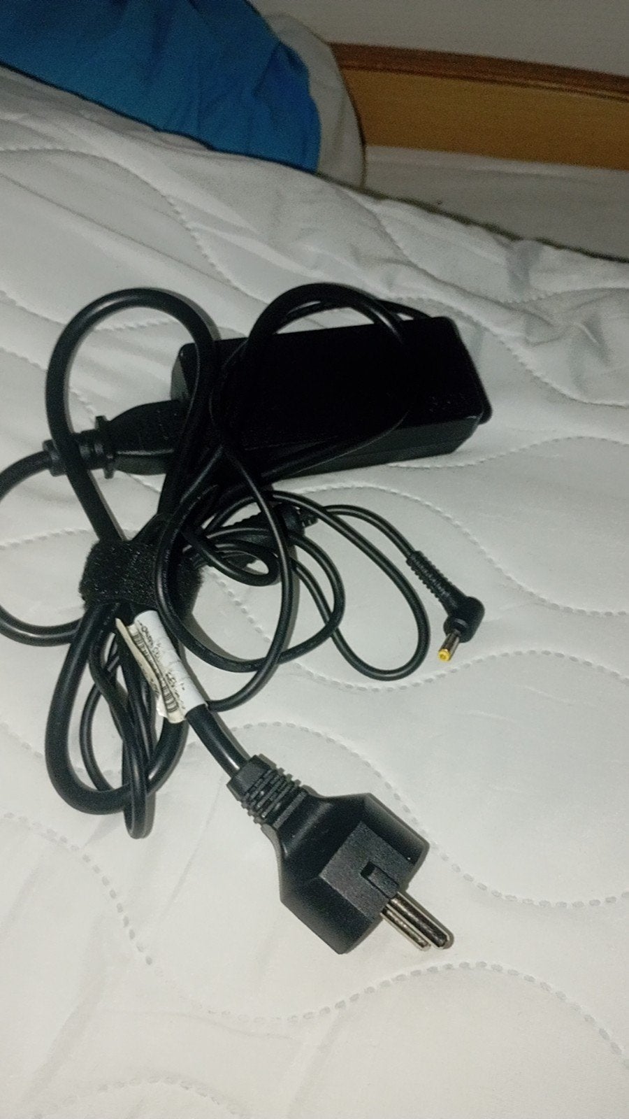 Universele laptop oplader/adapter, Ophalen, Gebruikt, Onbekend