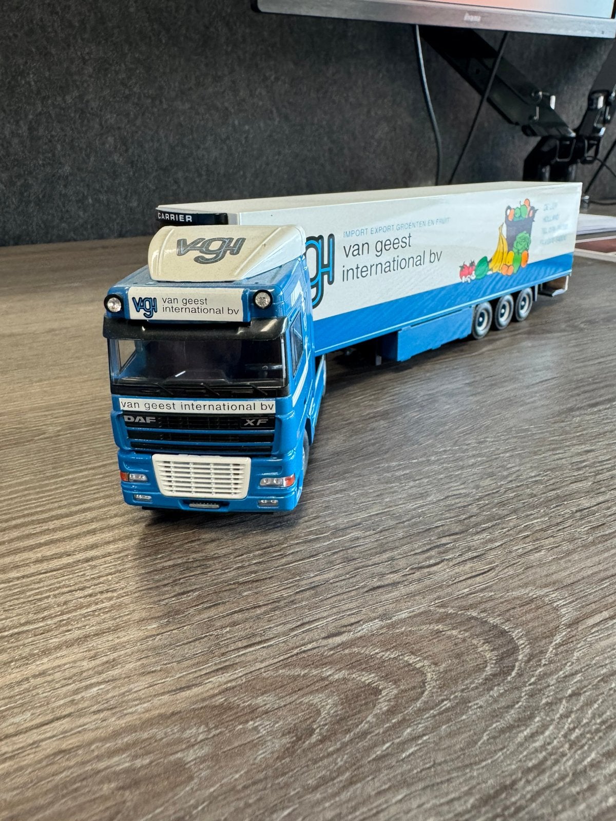 Van geest international tekno, Ophalen, Zo goed als nieuw, Bus of Vrachtwagen, Tekno