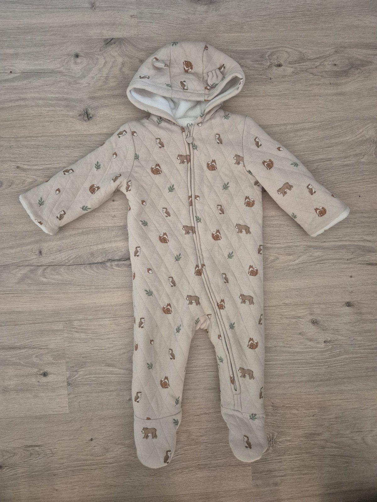 C&A jas skipak met capuchon en bosdierenprint, maat 74, C&A, Ophalen of Verzenden, Zo goed als nieuw, Jasje