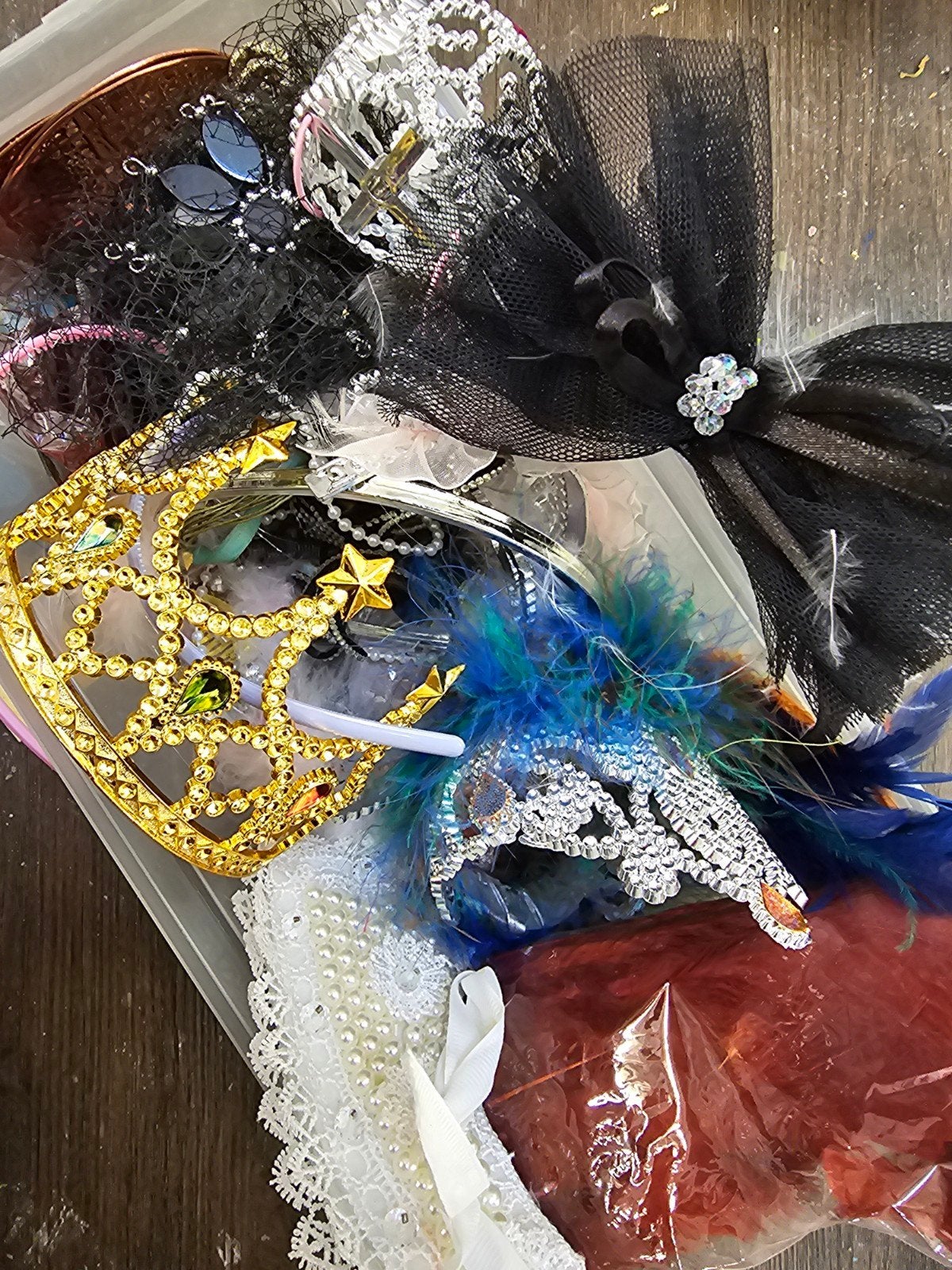 kroontjes , diadeem,  props voor fotografie of om mee te spe, Ophalen