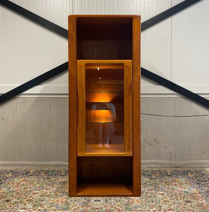 Vintage Silkeborg Vitrinekast Massief Teak Scandinavisch, Ophalen, Met deur(en), Minder dan 150 cm, 150 tot 200 cm