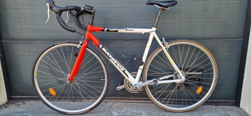 Racefiets Batavus rood en wit 59 inch, Ophalen, 28 inch, Gebruikt, Velgrem