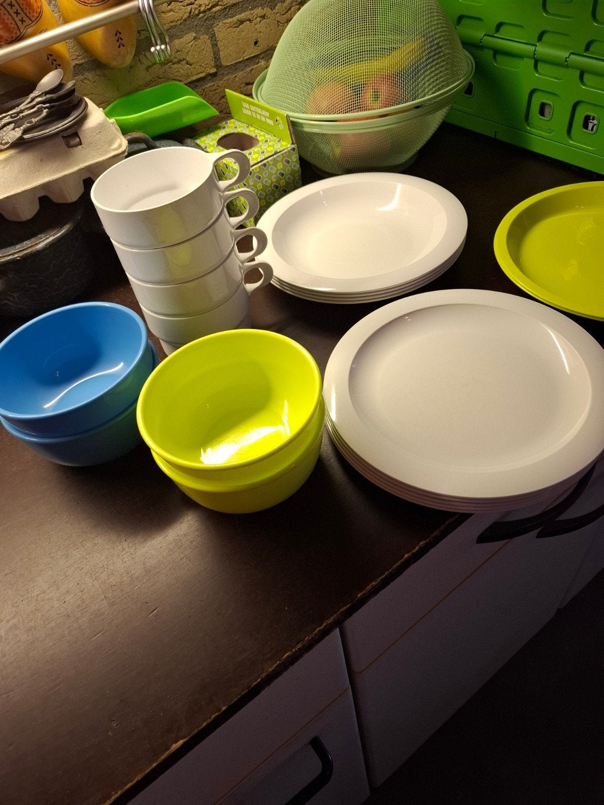 Coppia servies: borden, kommen en bakjes (diverse kleuren), Huis en Inrichting, Kunststof, Gebruikt, Ophalen of Verzenden, Bord(en)