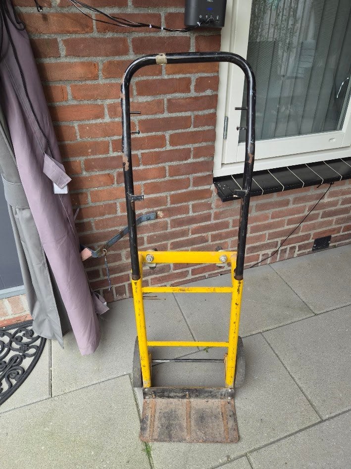 Steekwagen metaal ideaal voor huis- en tuin gebruik, 60 tot 80 liter, Ophalen, Gebruikt, Steekwagen