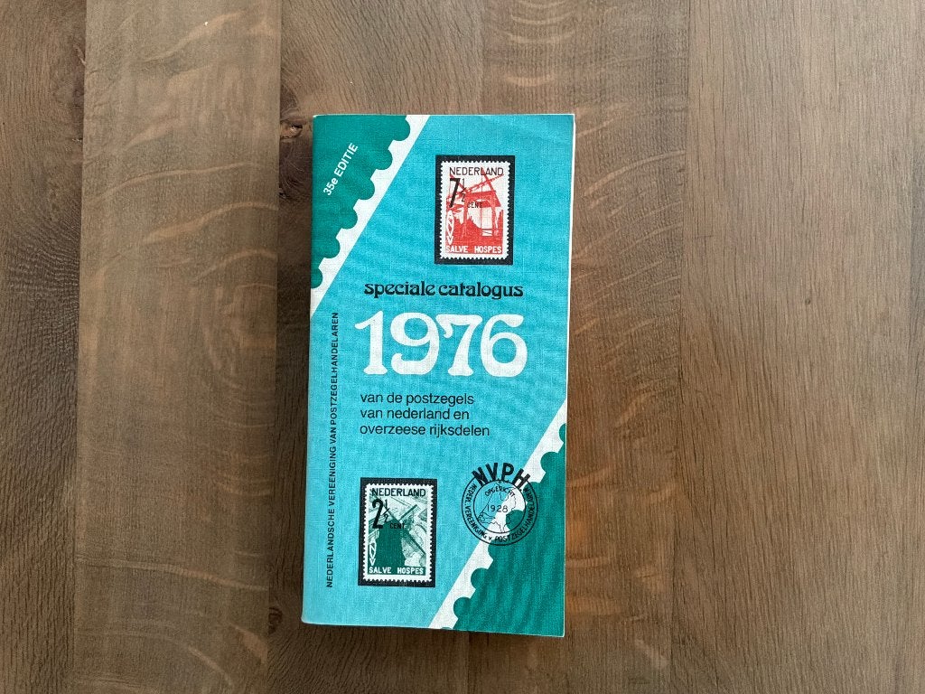 postzegelcatalogus nederland 1976, Postzegels en Munten, Ophalen of Verzenden, Verzamelalbum
