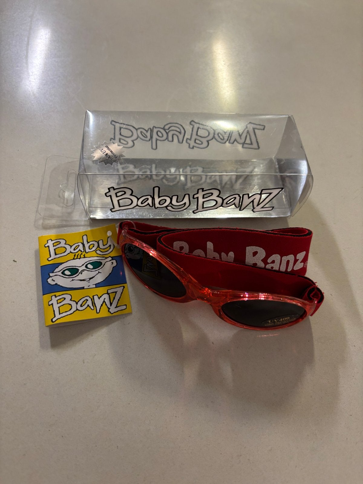 Nieuwe Baby Banz zonnebril rood met verstelbare band, Ophalen of Verzenden, Nieuw