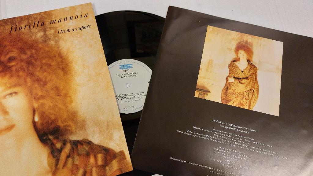Fiorella Mannoia VINYL LP I Treni A Vapore 1992 Italie NIEUW, Verzenden, 1990 - 1999, Nieuw in verpakking, 12 inch