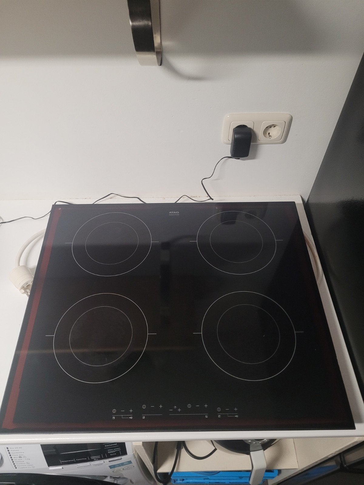 ATAG inductiekookplaat + stekker - 1 indicatielampje defect, Witgoed en Apparatuur, Kookplaten, Ophalen, Inbouw, Inductie, 4 kookzones