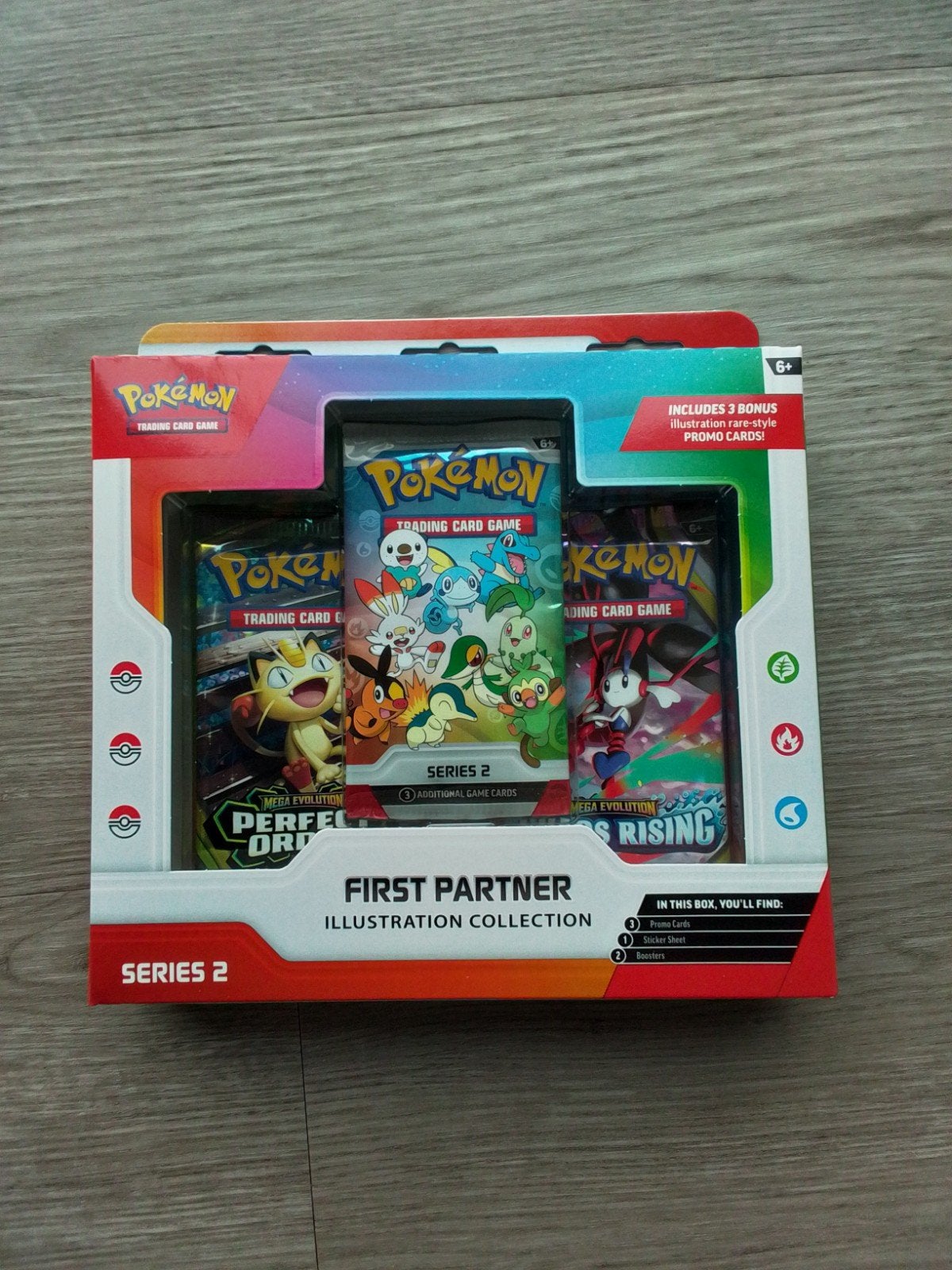 Pokémon First Partner Illustration Collection Series 2 ruil, Ophalen of Verzenden, Nieuw, Boosterbox