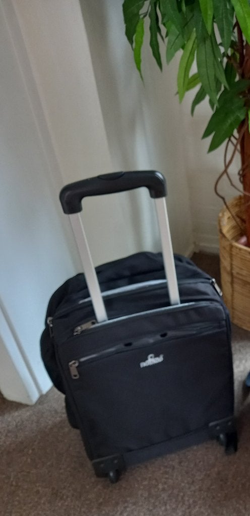 Nomad Travelbag 26L rugzak cabinekoffer reistas, Sieraden, Tassen en Uiterlijk, Tassen | Reistassen en Weekendtassen, Wieltjes